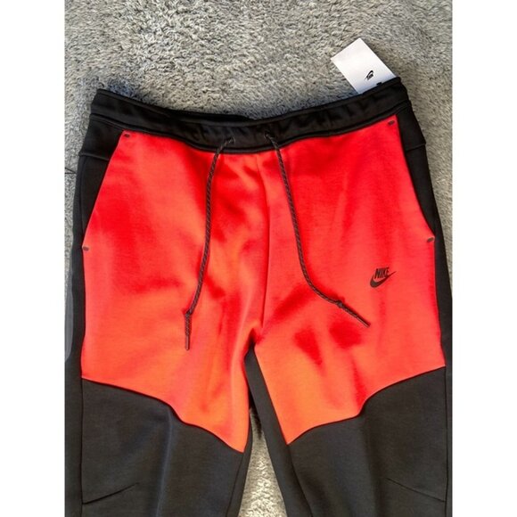 Nike Sportswear Tech Fleece Joggers Size XL Men Light Crimson Black HV0959-696 - Picture 3 of 6